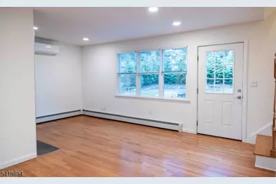 31 Lakeview Rd, Sparta Township, NJ 07871 - Photo 9