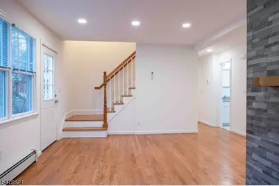 31 Lakeview Rd, Sparta Township, NJ 07871 - Photo 13