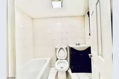 48.5 Wakeman Ave, Newark, NJ 07104 - Photo 23