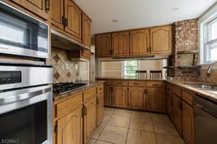 606 N Washington Ave, Dunellen, NJ 08812 - Photo 11