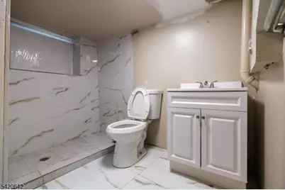 606 N Washington Ave, Dunellen, NJ 08812 - Photo 23