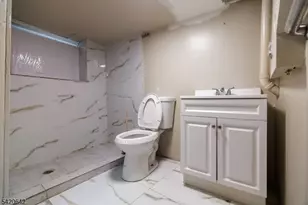 606 N Washington Ave, Dunellen, NJ 08812 - Photo 23