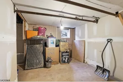 40 Schley St, Newark, NJ 07112 - Photo 31