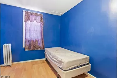 29 Victoria Ave, Newark, NJ 07104 - Photo 9