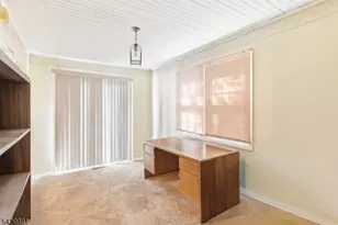 442 7 Oaks Rd, Orange, NJ 07050 - Photo 5