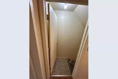 13 Hampton Rd #B, New Brunswick, NJ 08901 - Photo 5