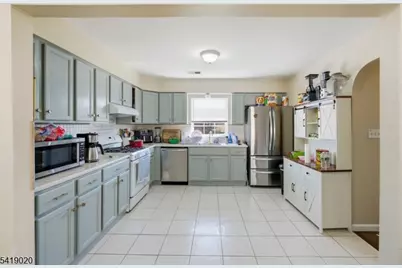 56 Lentz Ave, Newark, NJ 07105 - Photo 23