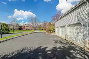 9 Collins Dr, Hillsborough Township, NJ 08844 - Photo 19