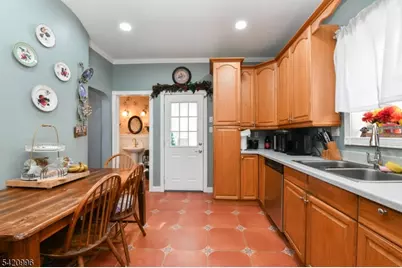 144 Stuyvesant Ave, Kearny, NJ 07032 - Photo 17