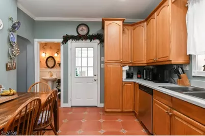 144 Stuyvesant Ave, Kearny, NJ 07032 - Photo 15