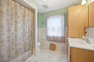 179 Buena Vista Ave, Hawthorne, NJ 07506 - Photo 21