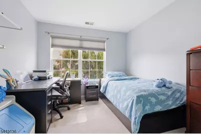 212 Swanstrom Pl, Union Township, NJ 07083 - Photo 15