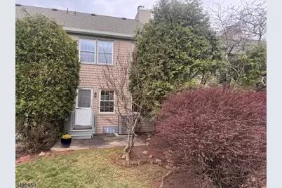 86 Franklin Ct, Raritan Township, NJ 08822 - Photo 13