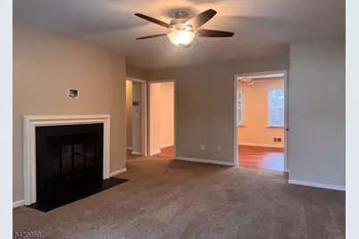 86 Franklin Ct, Raritan Township, NJ 08822 - Photo 5