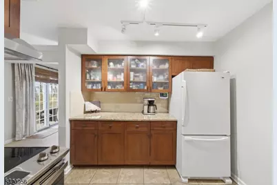 36 Countryside Dr, Bernards Township, NJ 07920 - Photo 7