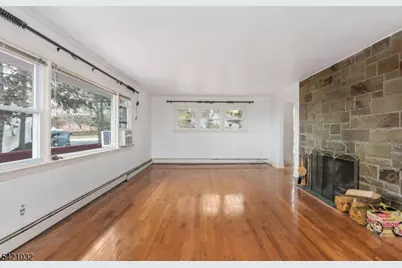 145 Highview Ter, Hawthorne, NJ 07506 - Photo 7