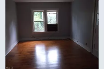 32 S Gifford St, Butler, NJ 07405 - Photo 3