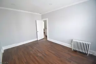 56 Hobart Pl, Clifton, NJ 07011 - Photo 5