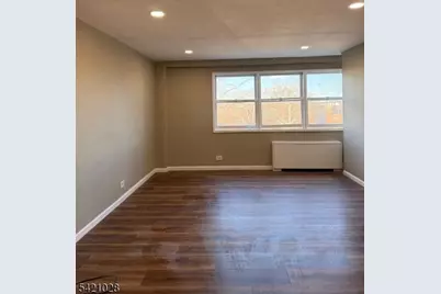 39 E 39th St #D, Paterson, NJ 07514 - Photo 3