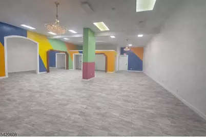 320 Clinton Pl, Newark, NJ 07112 - Photo 7