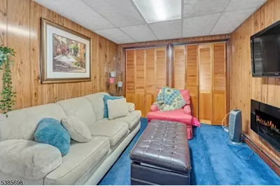 512 Mc Bride Ave, Woodland Park, NJ 07424 - Photo 3