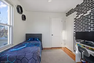 117 Pershing Ave, Roselle Park, NJ 07204 - Photo 15