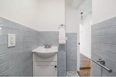 17 High Park Pl, Clifton, NJ 07011 - Photo 13