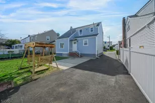 17 Highpark Pl, Clifton, NJ 07011 - Photo 17