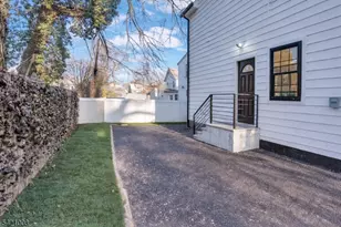 21 Cross St, Montclair, NJ 07042 - Photo 33