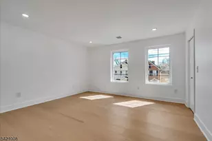 21 Cross St, Montclair, NJ 07042 - Photo 13