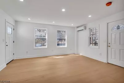 21 Cross St, Montclair, NJ 07042 - Photo 23