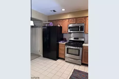 70 Boulder Run Rd, Paterson, NJ 07501 - Photo 11