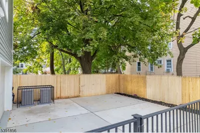 543 13th Ave, Newark, NJ 07103 - Photo 31