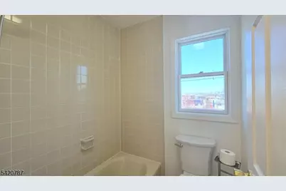 360 Broad St, Carlstadt, NJ 07072 - Photo 13