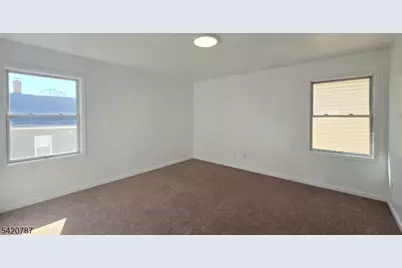 360 Broad St, Carlstadt, NJ 07072 - Photo 9