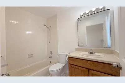 360 Broad St, Carlstadt, NJ 07072 - Photo 7