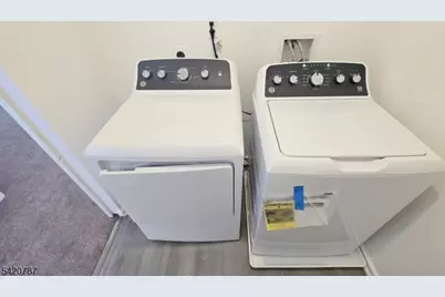 360 Broad St, Carlstadt, NJ 07072 - Photo 15