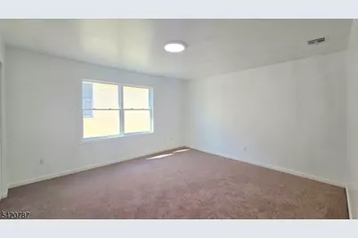 360 Broad St, Carlstadt, NJ 07072 - Photo 11