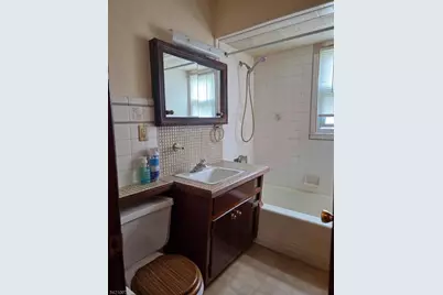 83 Daniel St, Woodbridge Township, NJ 07064 - Photo 9