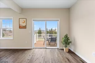 100 Valerie Dr, Manville, NJ 08835 - Photo 11