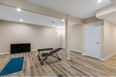 100 Valerie Dr, Manville, NJ 08835 - Photo 21