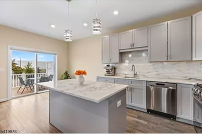 100 Valerie Dr, Manville, NJ 08835 - Photo 7