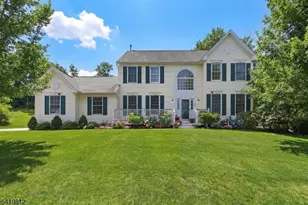 104 Hockenbury Dr, Glen Gardner, NJ 08826 - Photo 3