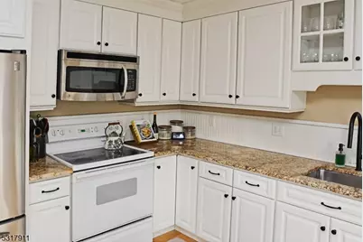 42 Melrose Dr, Chester, NJ 07930 - Photo 15