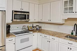 42 Melrose Dr, Chester, NJ 07930 - Photo 15