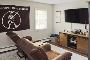 42 Melrose Dr, Chester, NJ 07930 - Photo 11