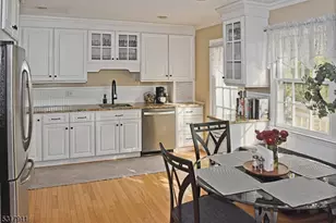 42 Melrose Dr, Chester, NJ 07930 - Photo 3