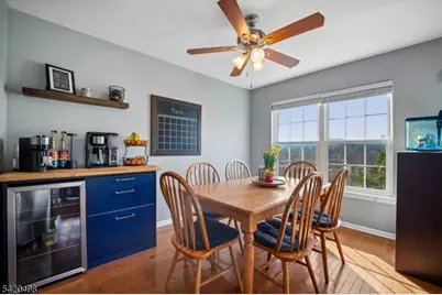 37 Mountainside Dr, Pompton Lakes, NJ 07442 - Photo 5