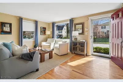 8 Edison Dr, Summit, NJ 07901 - Photo 5