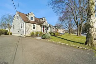 8 Edison Dr, Summit, NJ 07901 - Photo 3